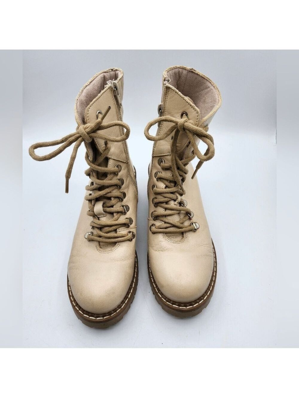 Bertuchi Elegant Tan Lace-Up Boots for Lug Soles Made In Spain Sz 7.5